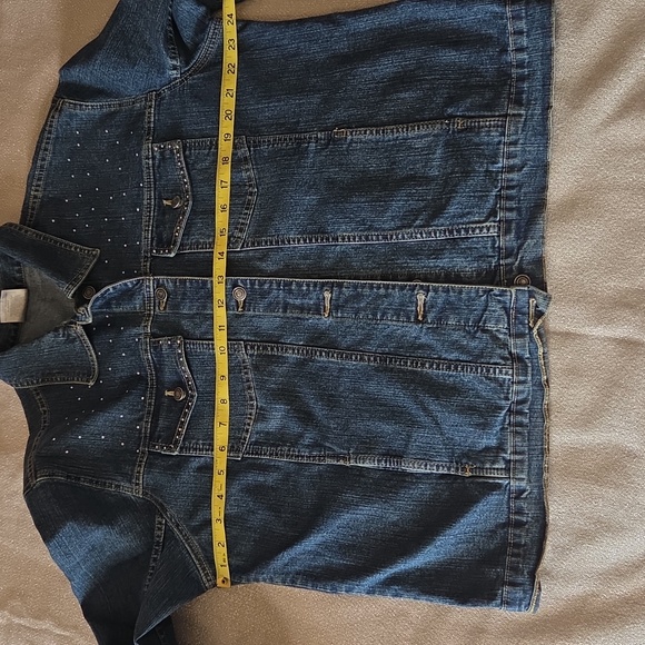 Women's Blue Denim Jean Jacket - Picture 10 of 11